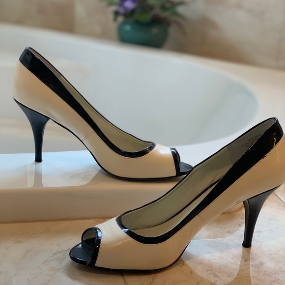Bandolino Black and White Peep Toe Heels - Picture 2 of 2